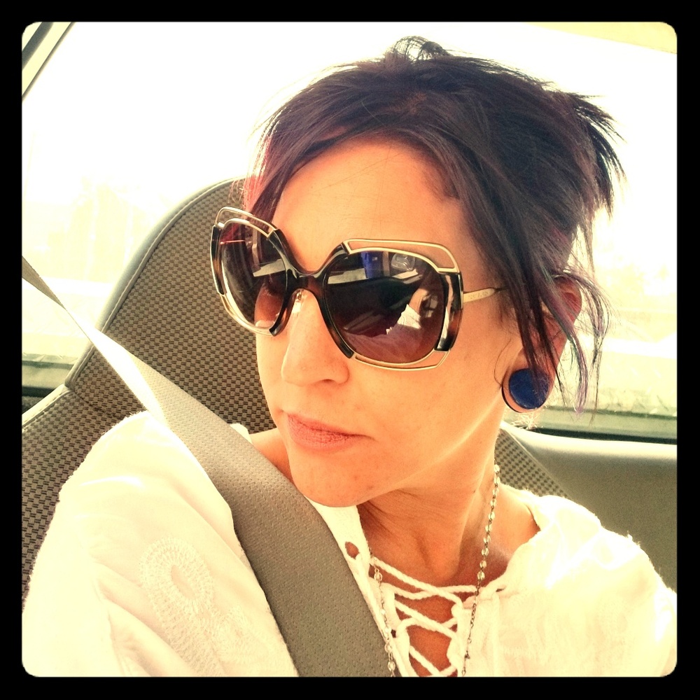 😁🌹🌻ENJOY LIFE YOU ONLY GET TO LIVE ONCE